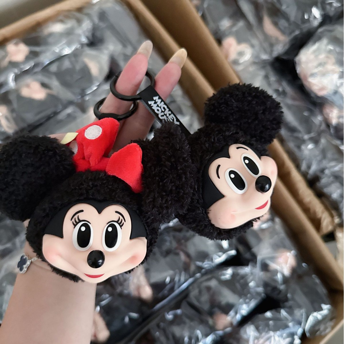 Portachiavi con bambola di pel - Anime Merchandise Usa recensione e prezzo